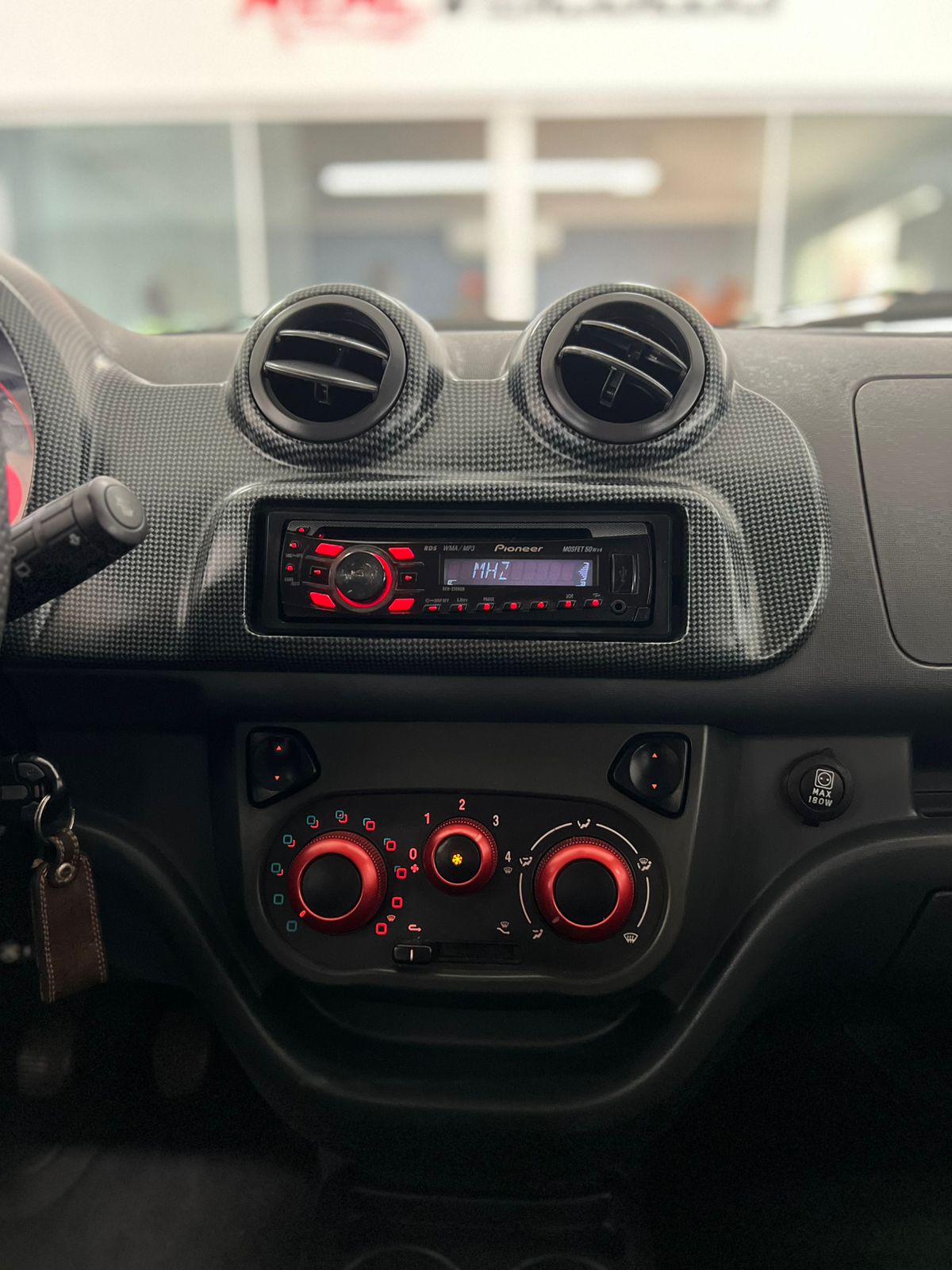 WhatsApp Image 2026-02-25 at 09.49.41 (4)